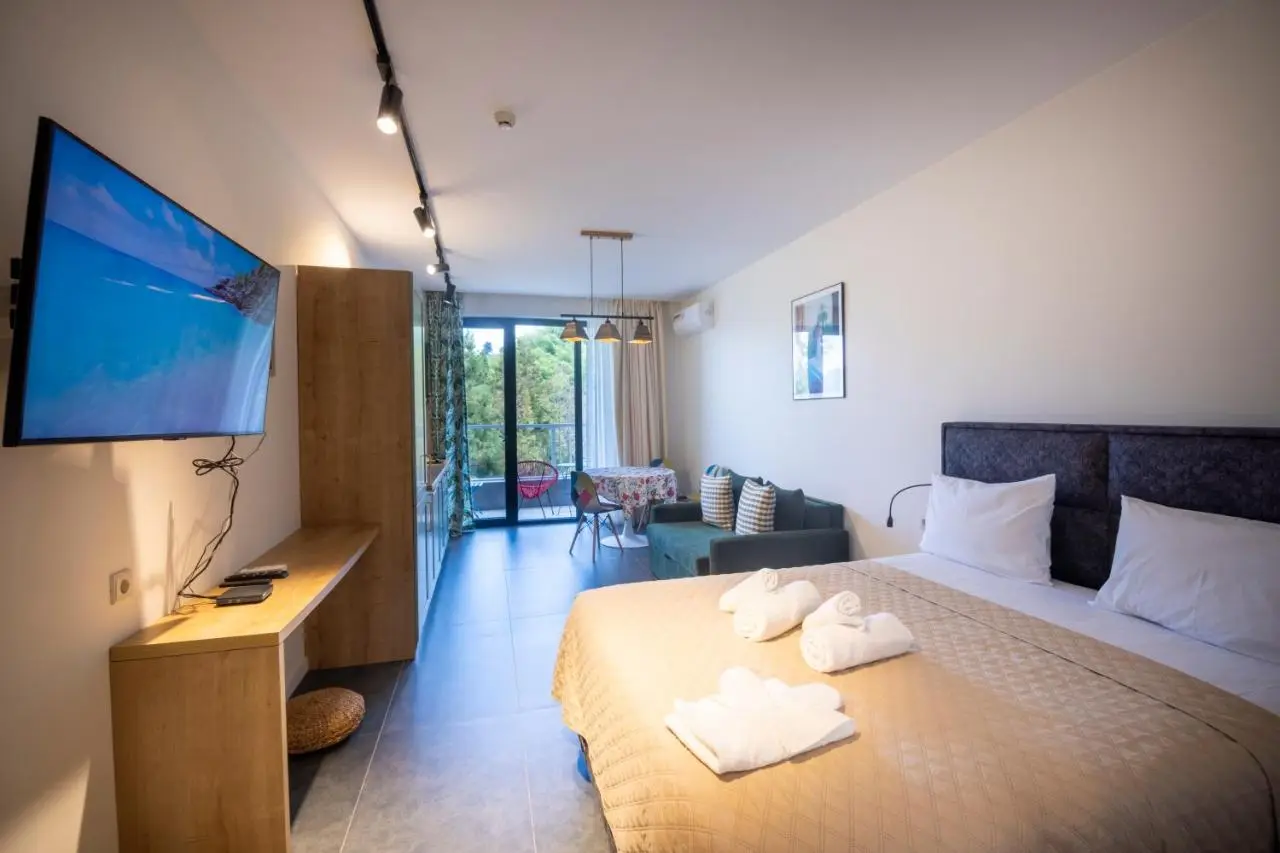 Bamboo Beach Apartments