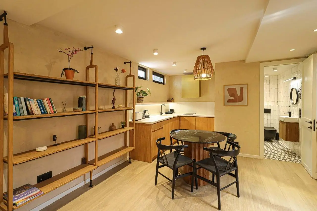 Newly Designed 2BR Apartment In Center-By Wehost