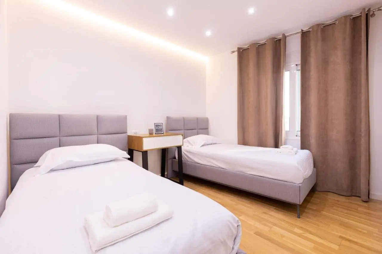 Exclusive 2 Bedrooms Apartment