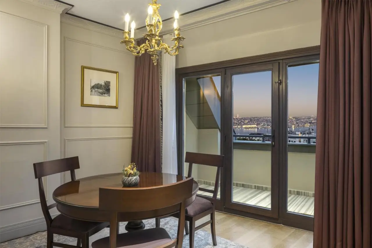 Palazzo Donizetti Istanbul, Tapestry Collection by Hilton