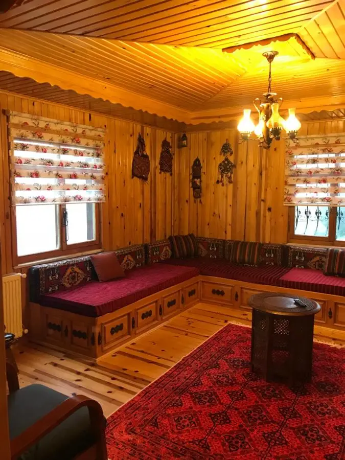 Uzungöl Ensar Dağ Evi