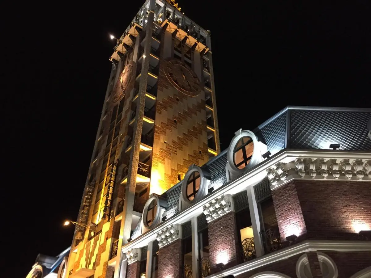 Batumi Center 3 Rooms City Side