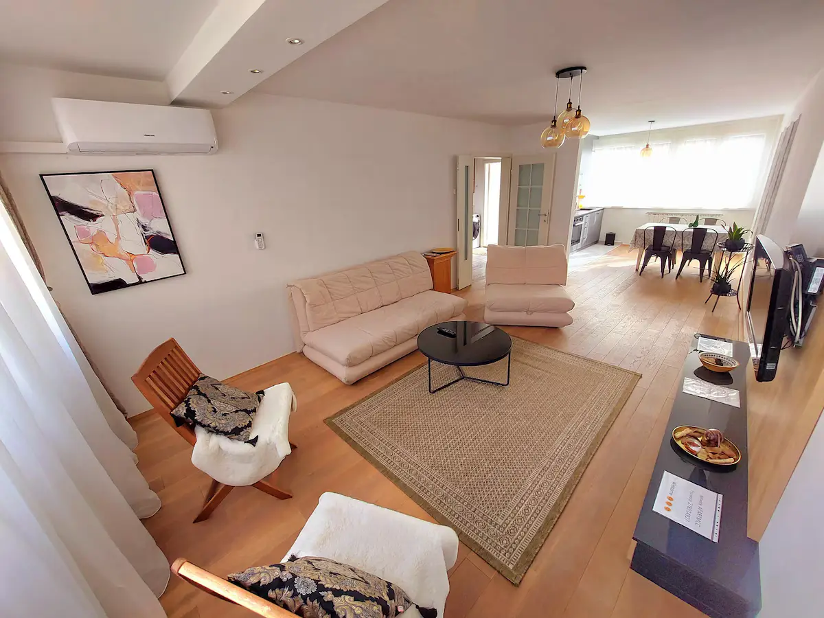 Sweet Melody Apartment-Main City Center
