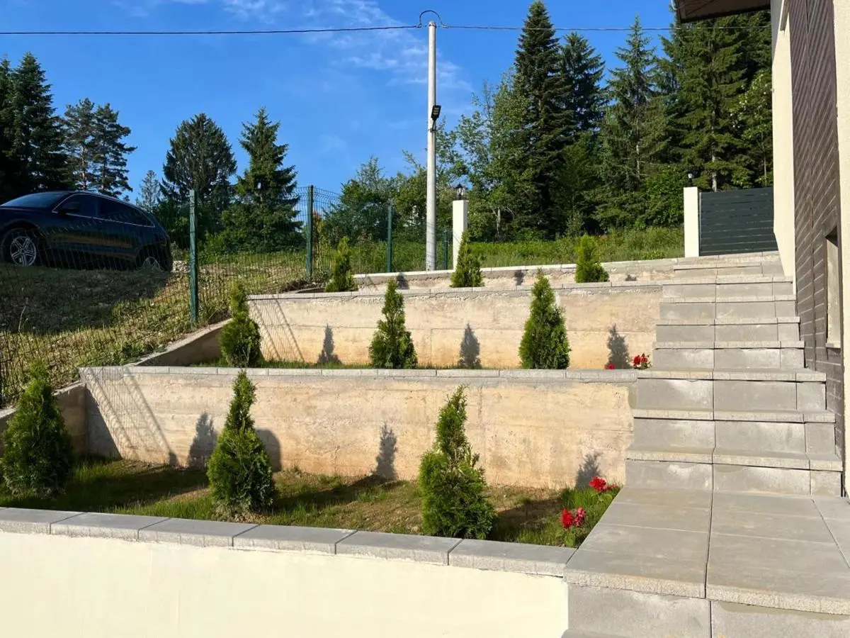 Sarajevo Pine House
