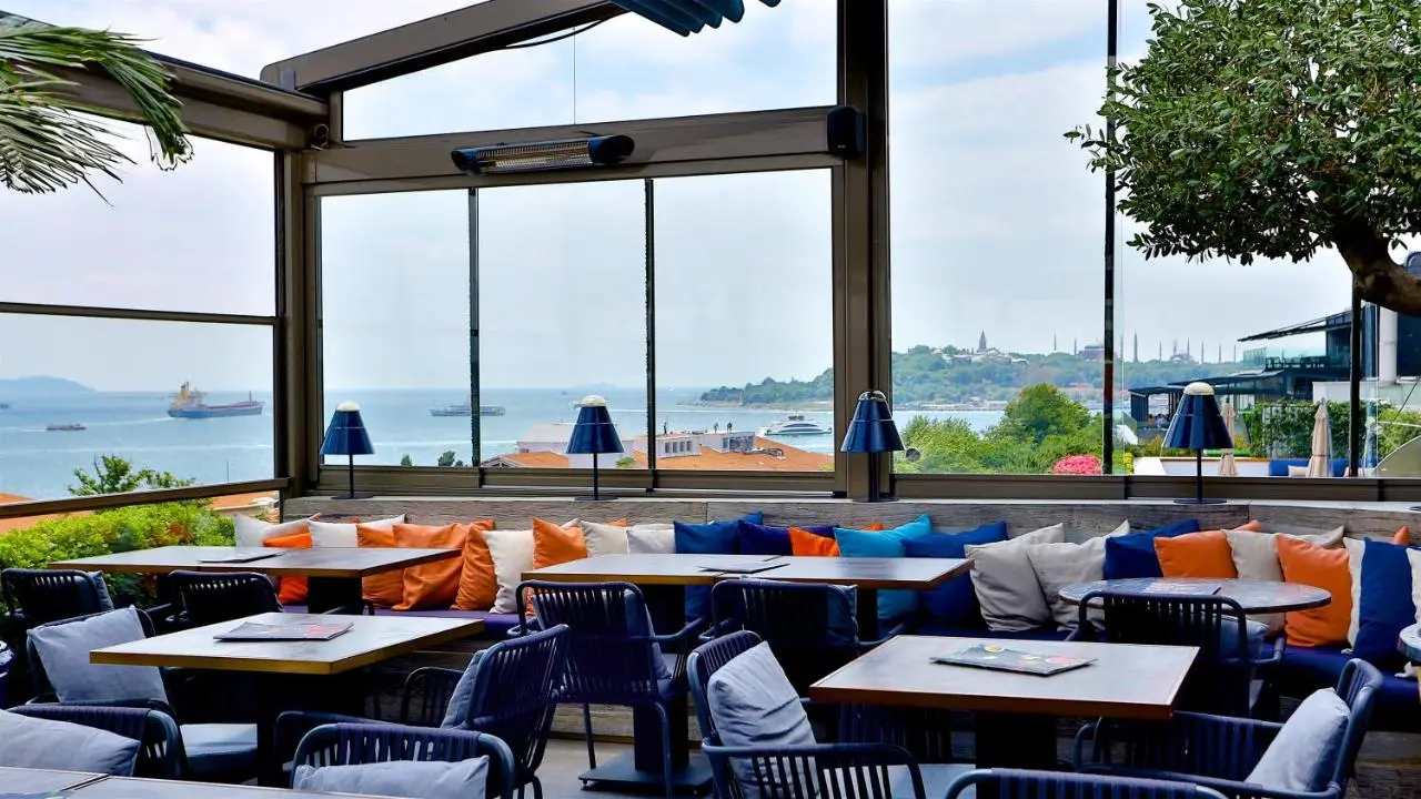 Zimmer Bosphorus Hotel