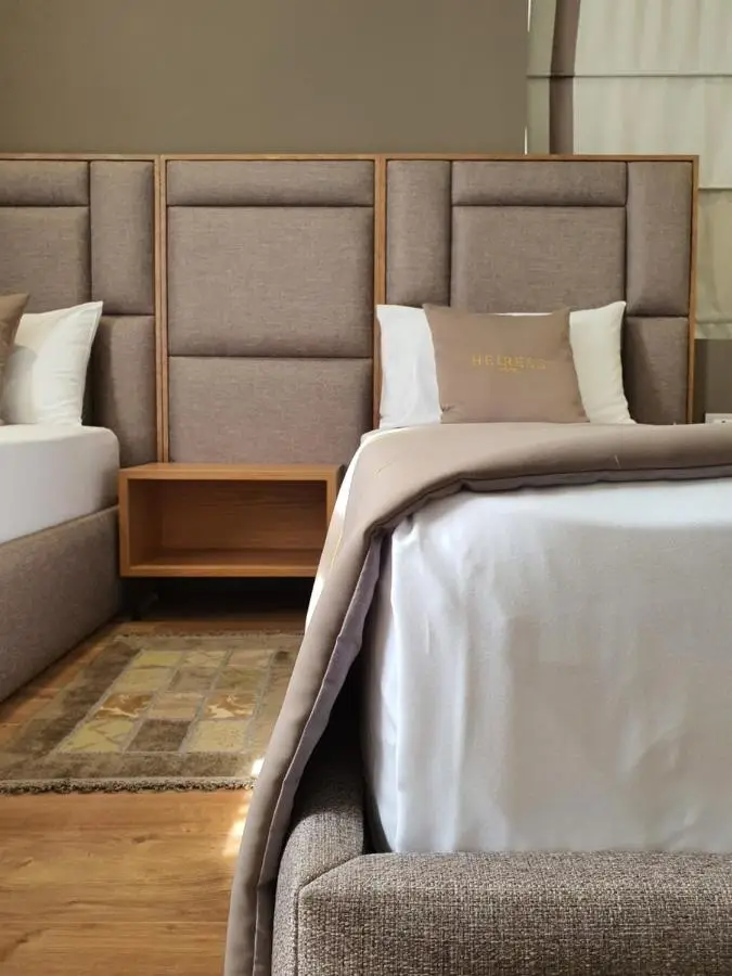 HEIRESS Hotel