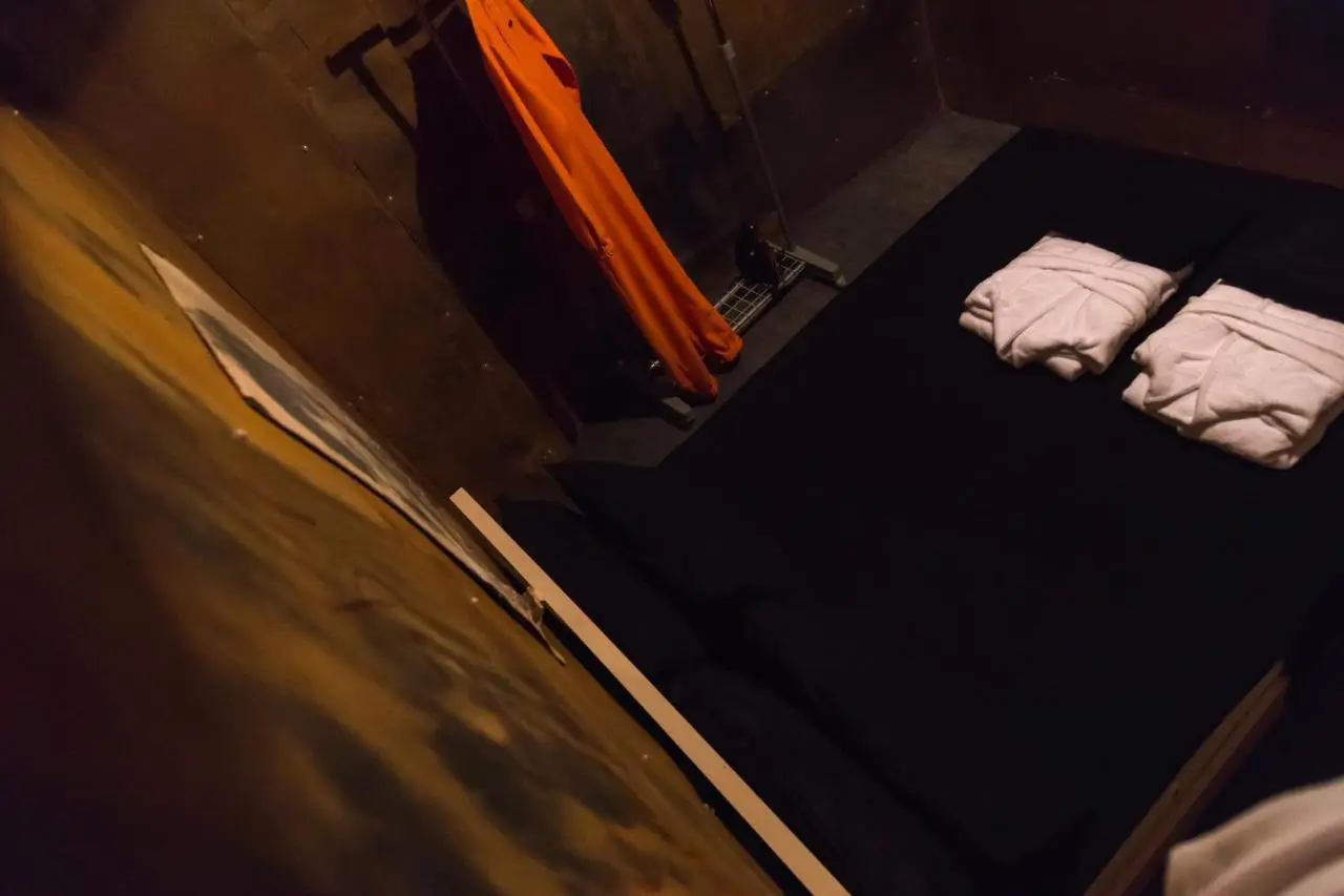 ALCATRAZ JAIL-HOSTEL
