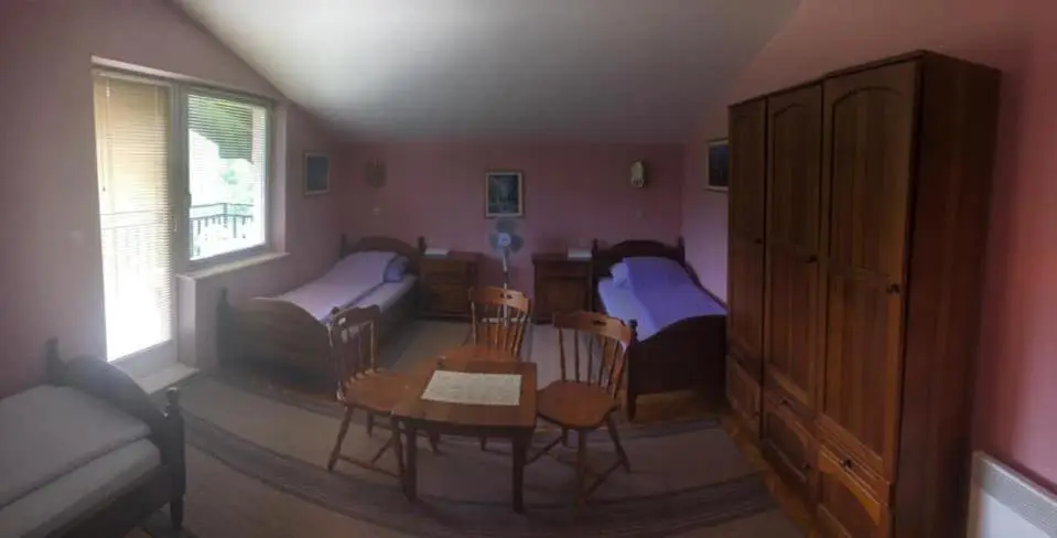 Saraj Guest House