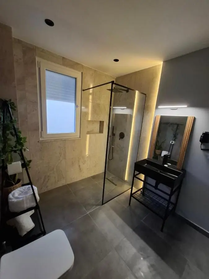 CastleView Suites