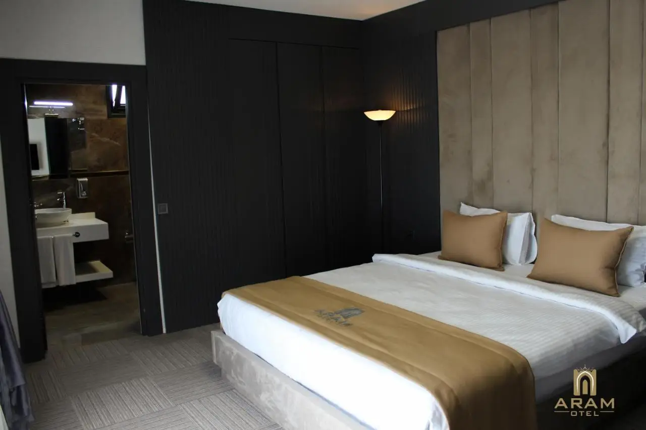 Aram Otel Business & Luxury