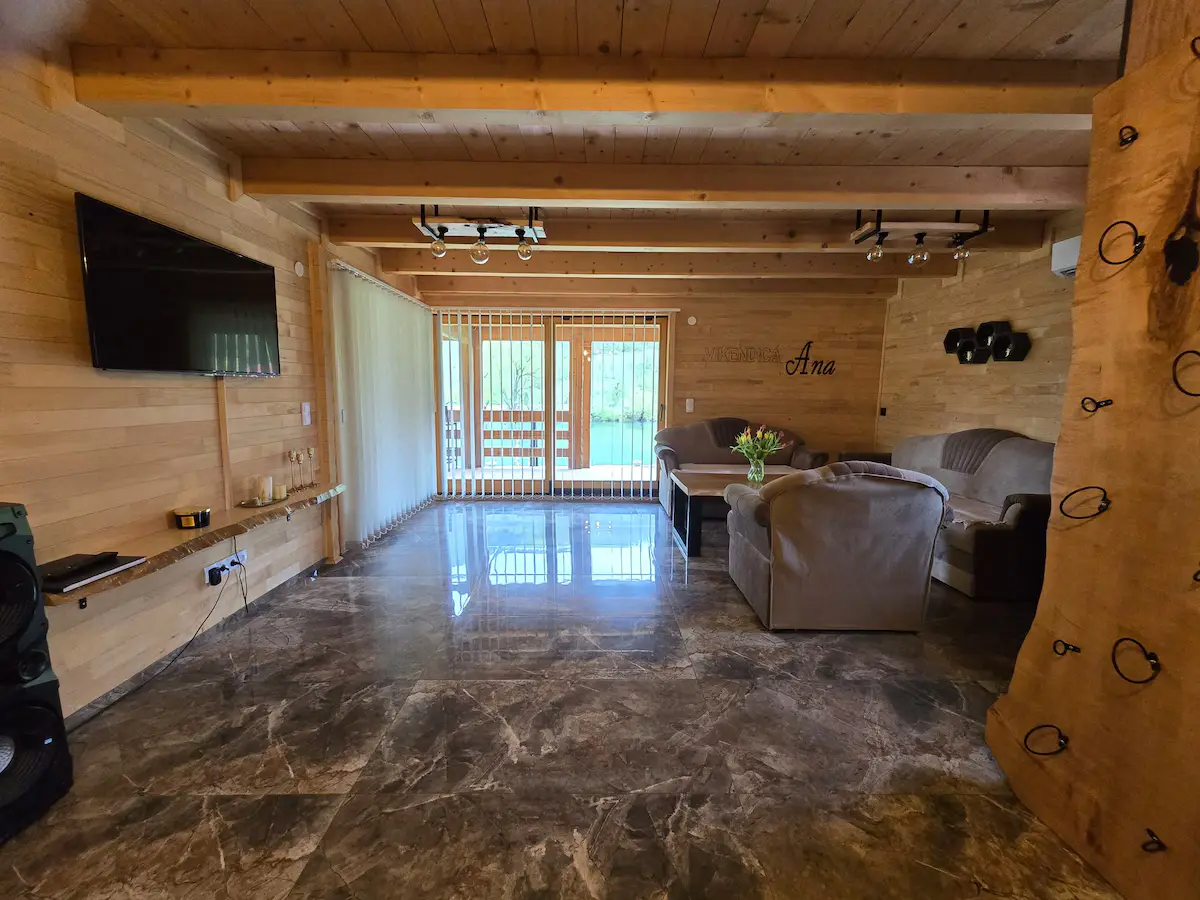 River Cabin "Ana"