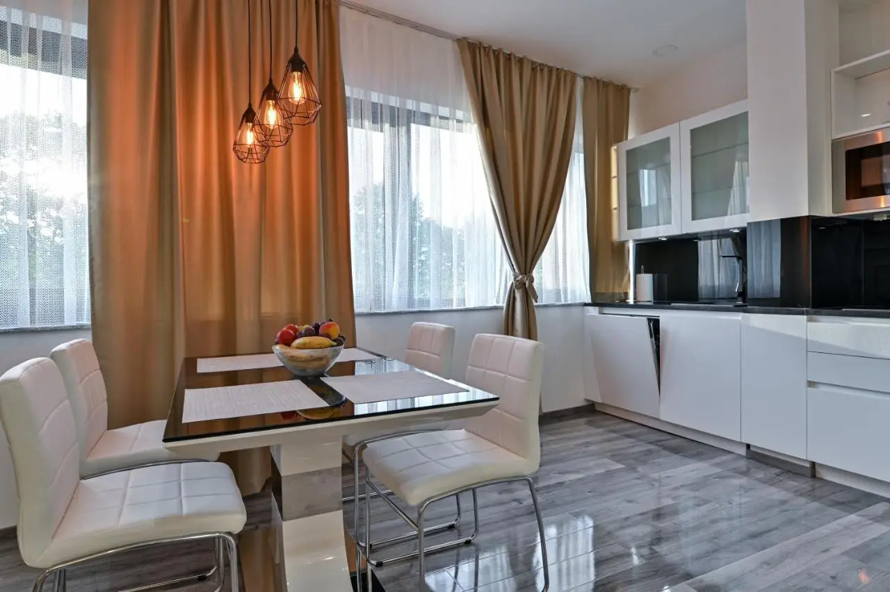 Royal Residence Deluxe Apartments