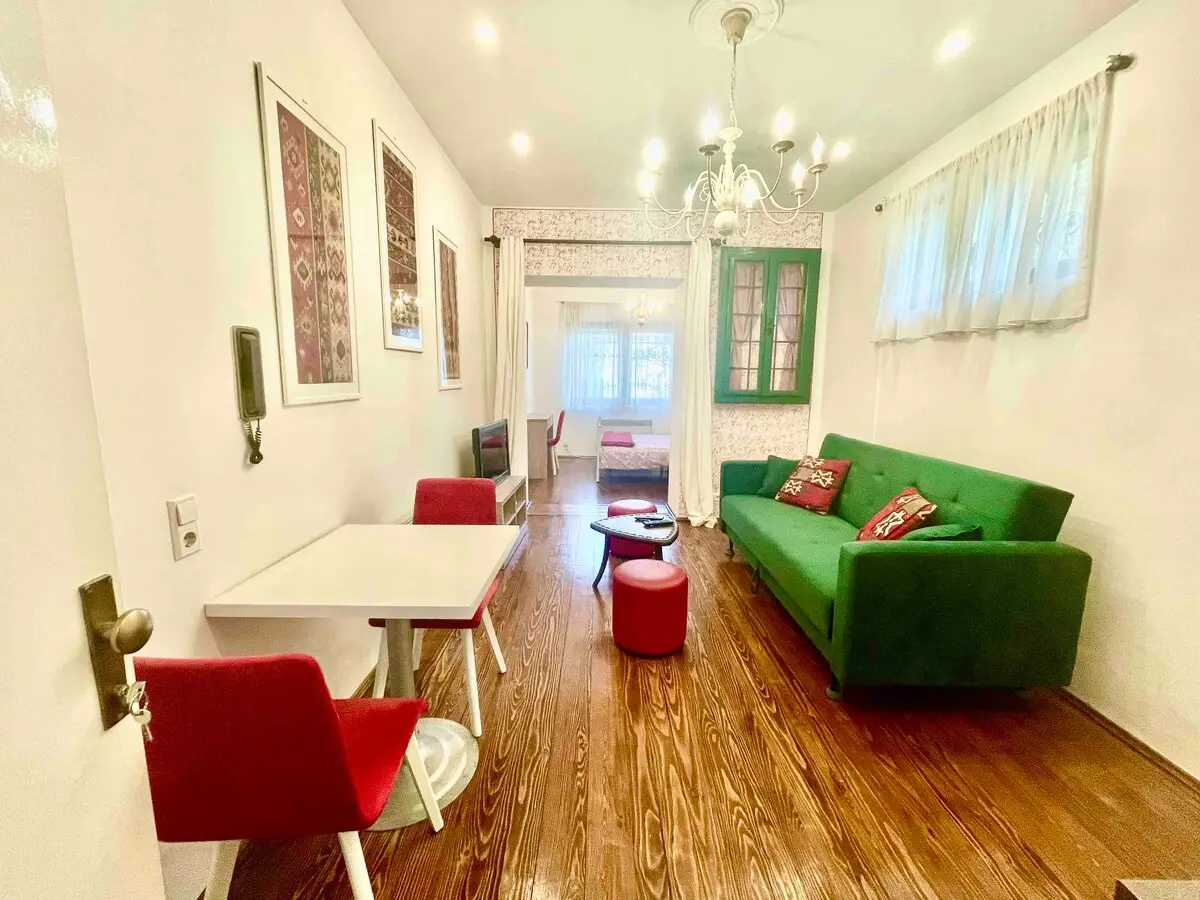 Stylish 2 Room Apt Centre/Old Town