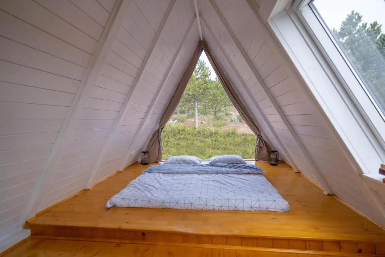 Continental Adventure Resort - Mountain Escape & Glamping