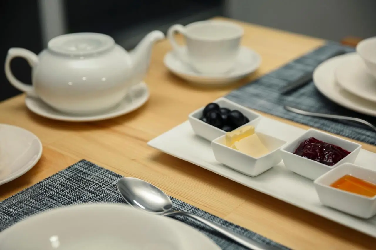 Tea for Two Hotel
