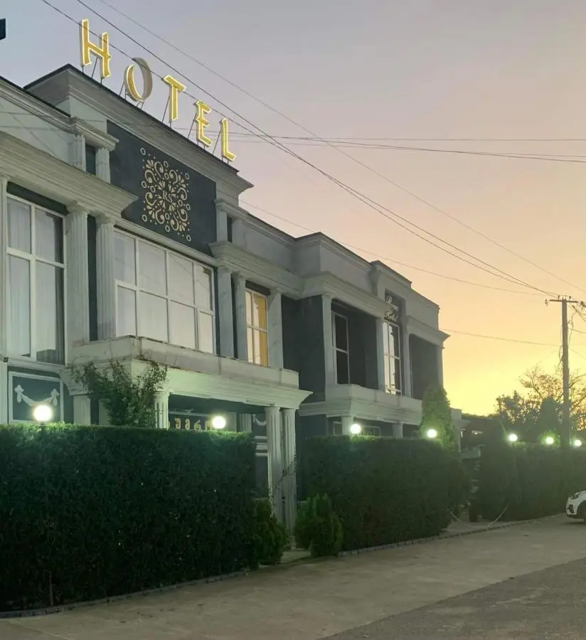 River S hotel