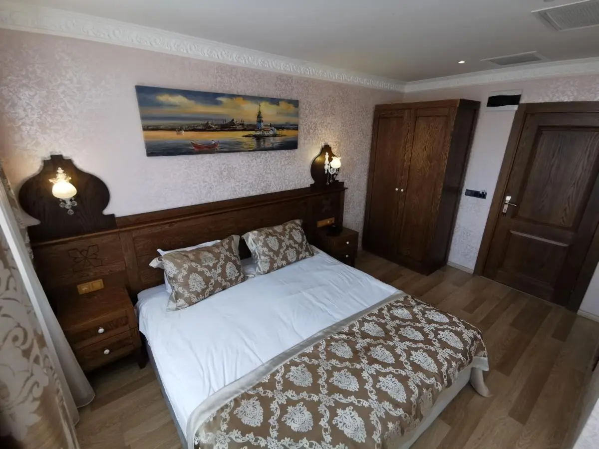 Perapolis Hotel
