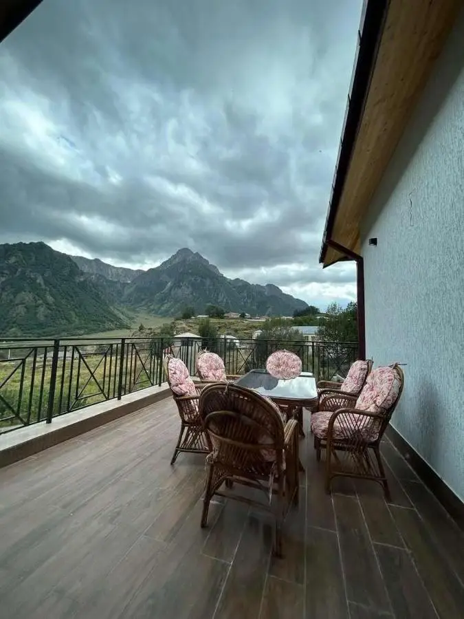 Orophile guest house