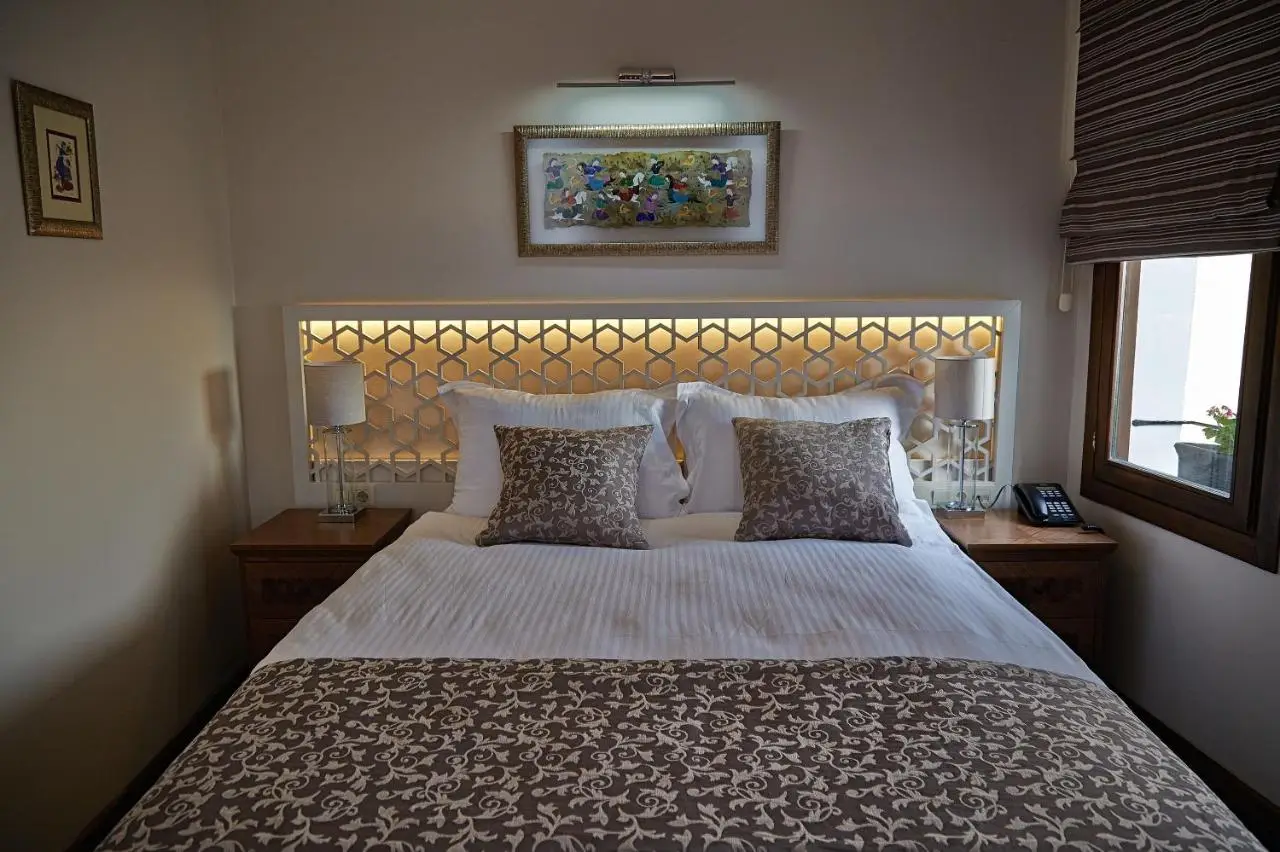 Arart Hotel