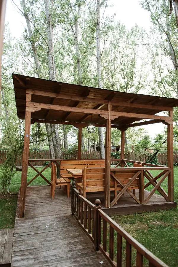 Hotel Taverna Devolli