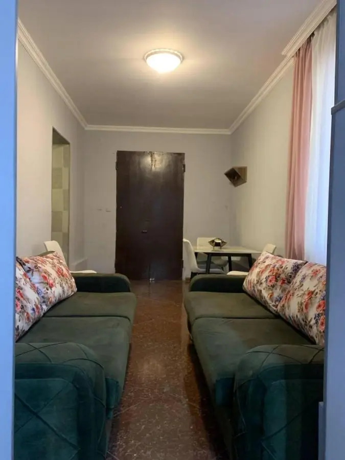 apartment lacky day