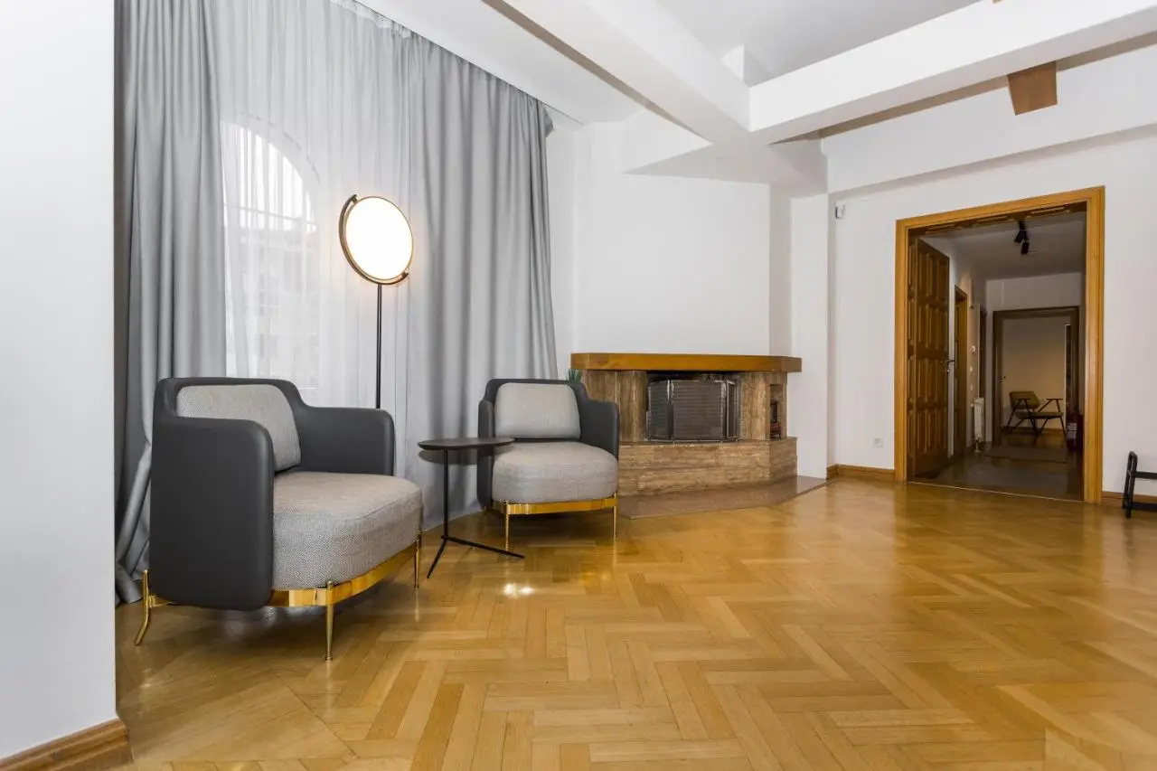 ApartVilla Art of Living luxury suite