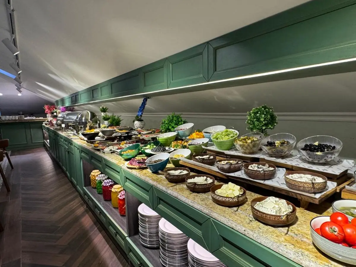 Midway Hotel Baku