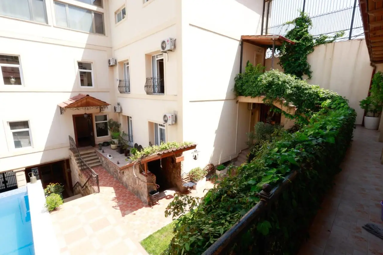 East Legend Hotel