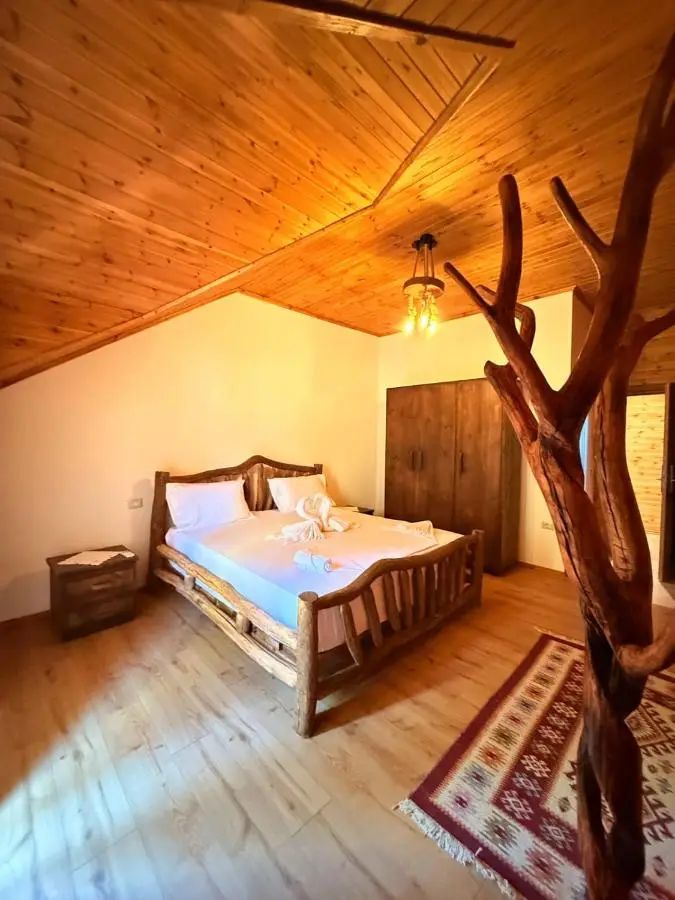 Bujtina Guri Hanit