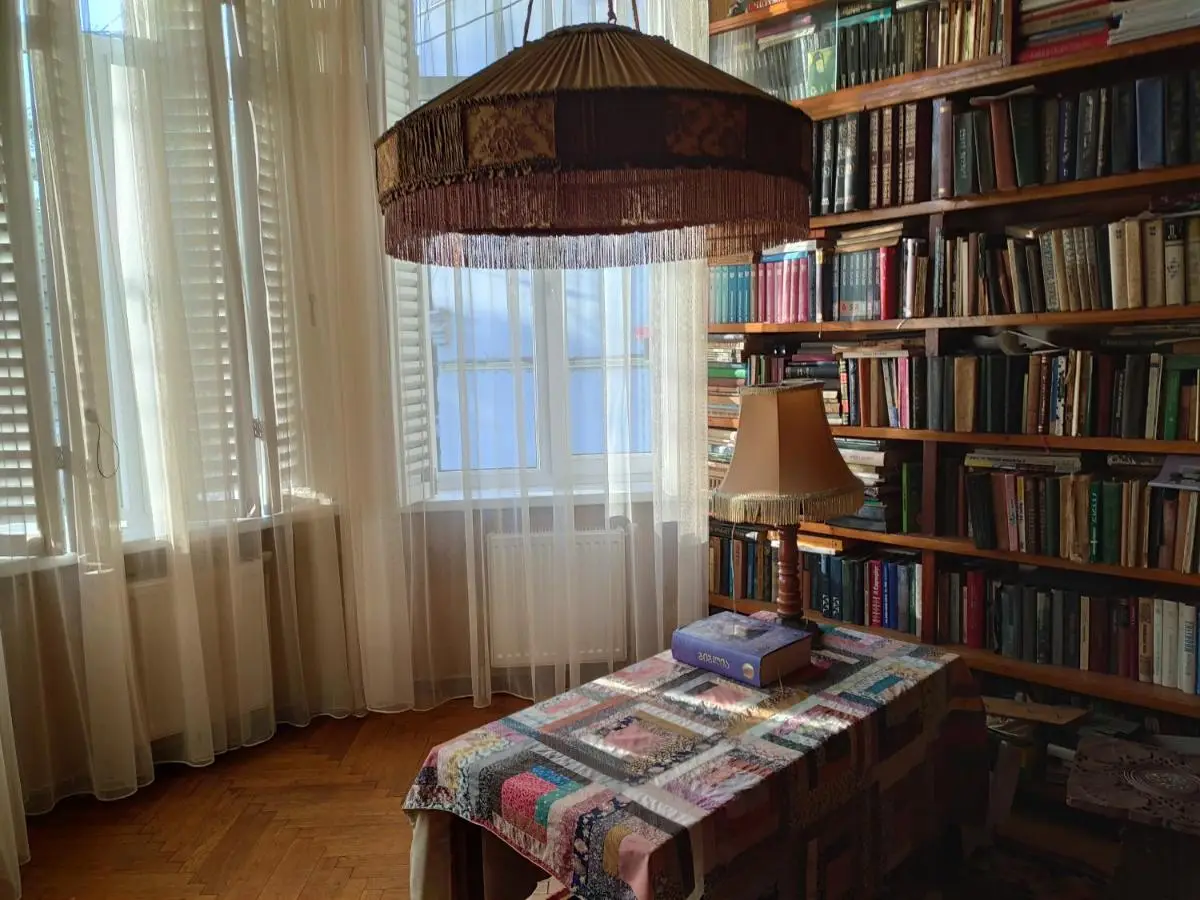 White Hotel Guesthouse