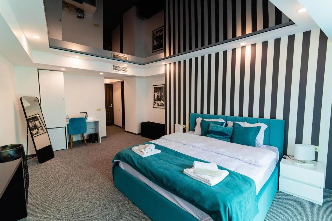 Royal Plaza Hotel