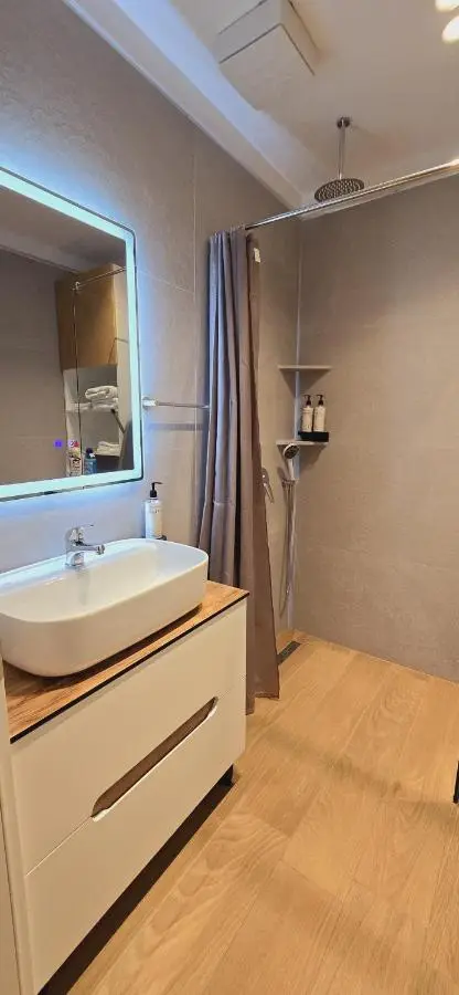 Arkle Apartments 3
