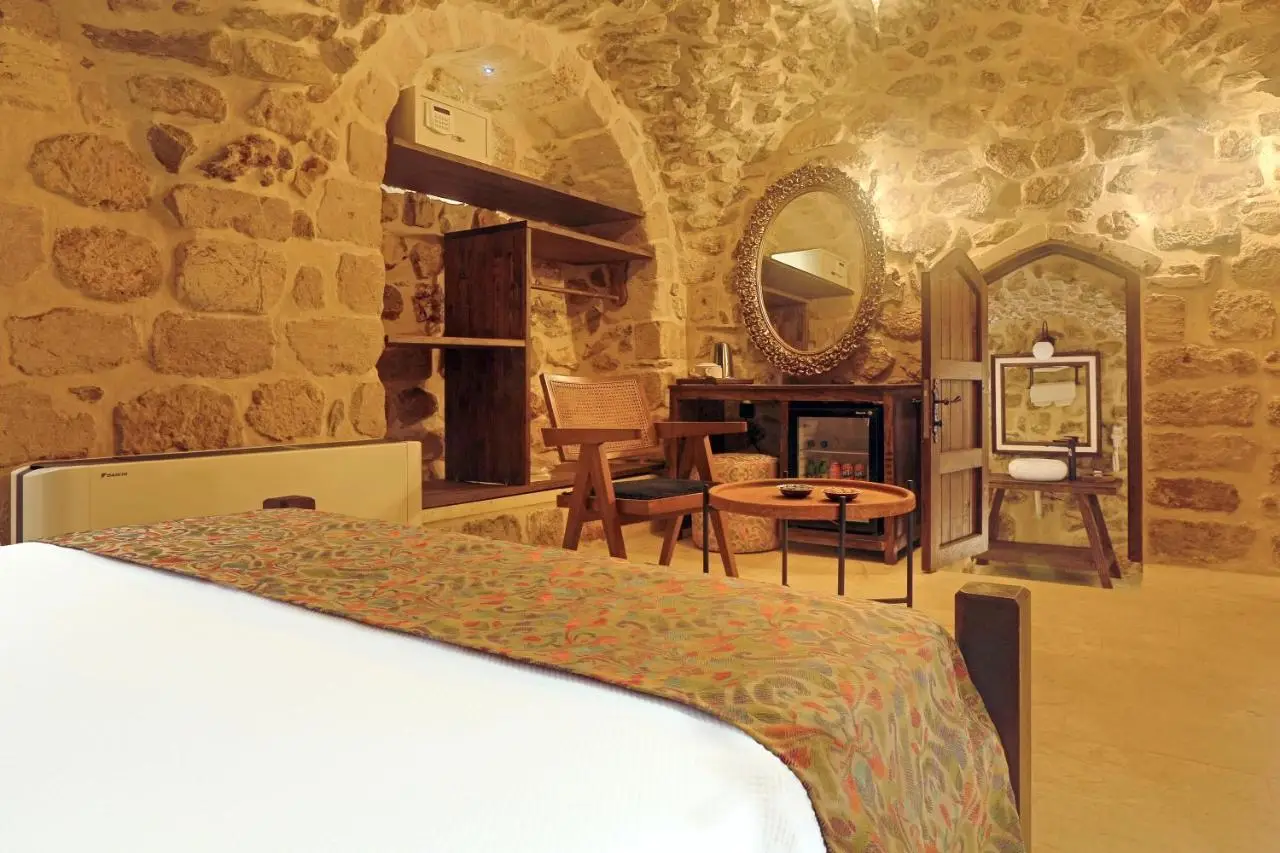 Mezova Otel