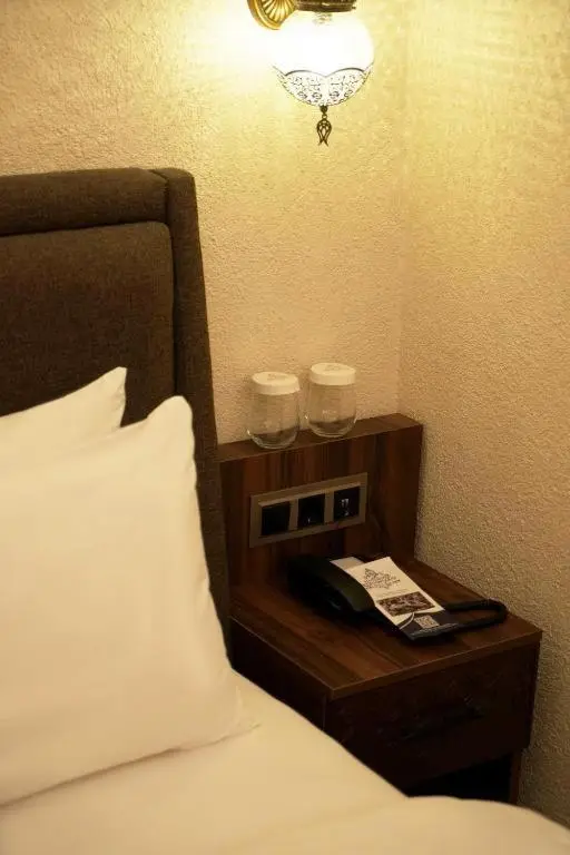 Rüstempaşa Kervansaray Hotel with Free Parking