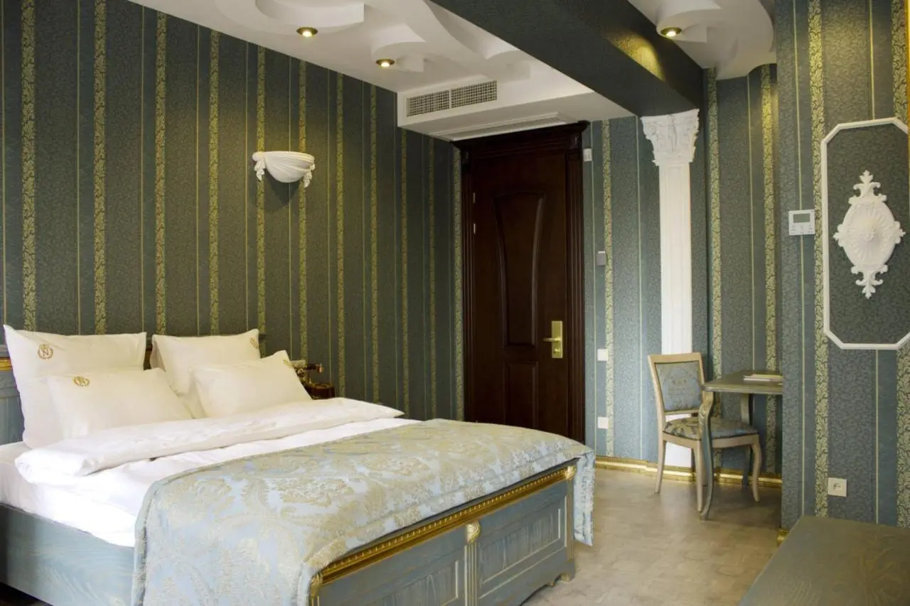 Neapol Boutique Hotel