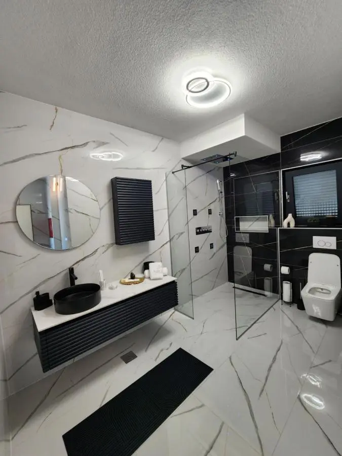 La Villa Luxury Home Bihac