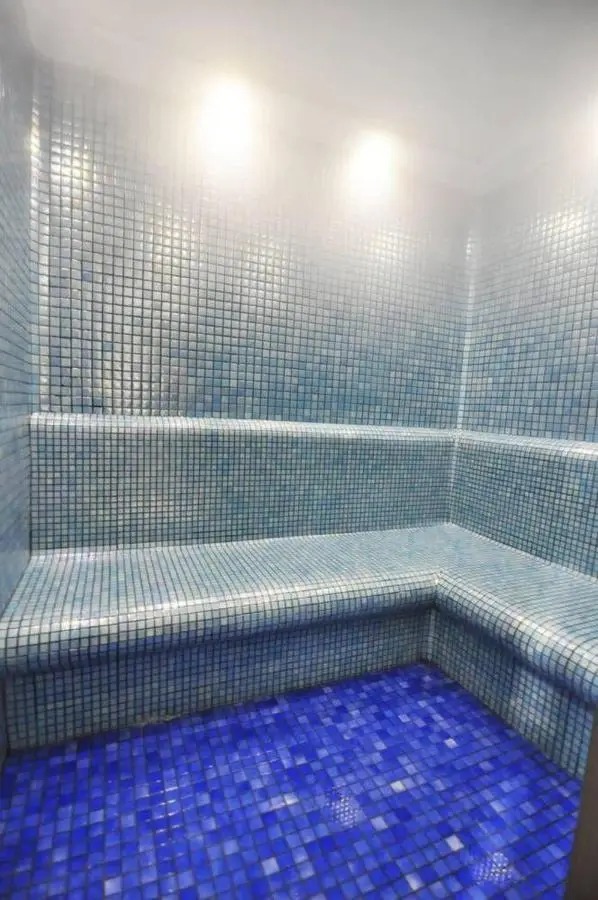 Bright Lovely Modern 2BD25 Condo PoolGym! #220