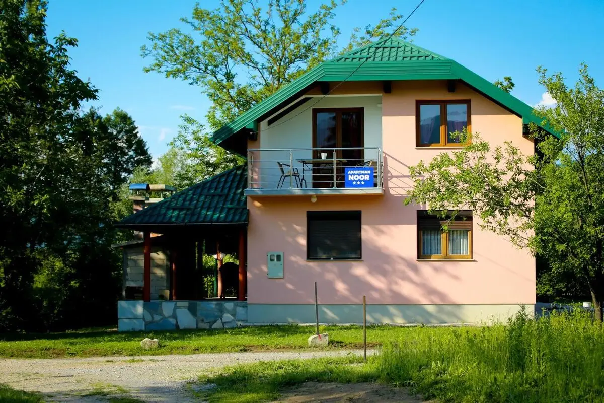 Weekend house Lohovo Noor na Uni