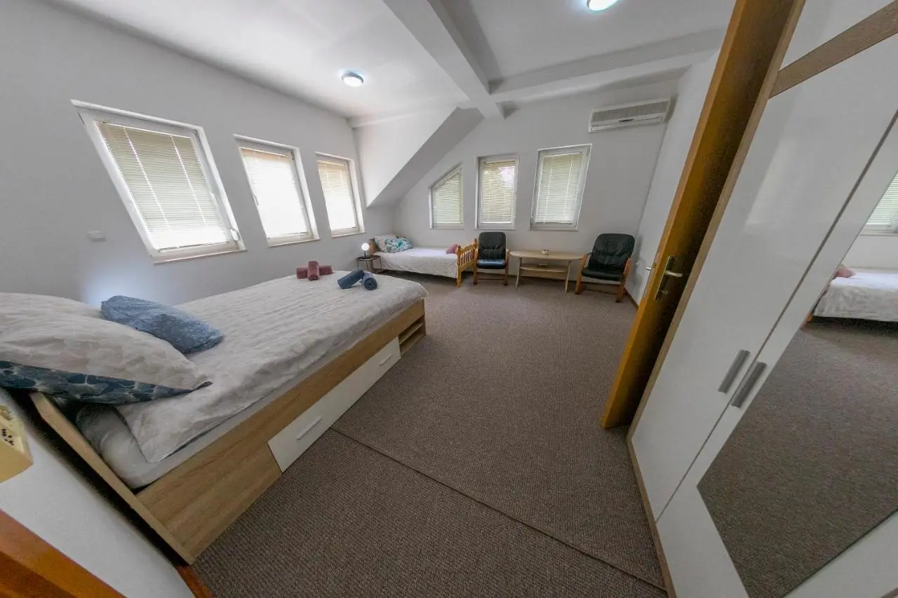 APARTMAN NAAJ