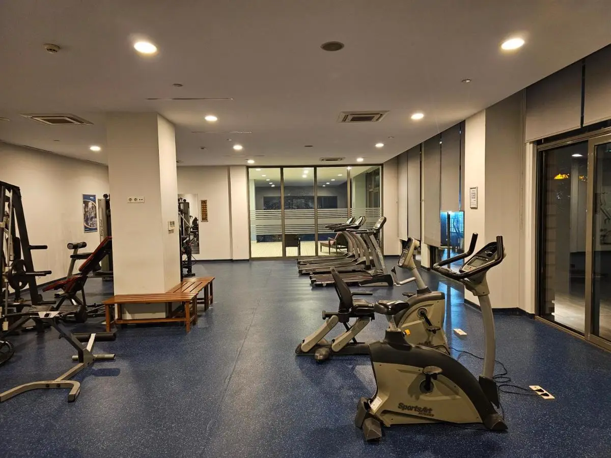 PERFECT RESİDENCE TAKSİM, 2 BEDROOM, POOL, Gym, Sauna
