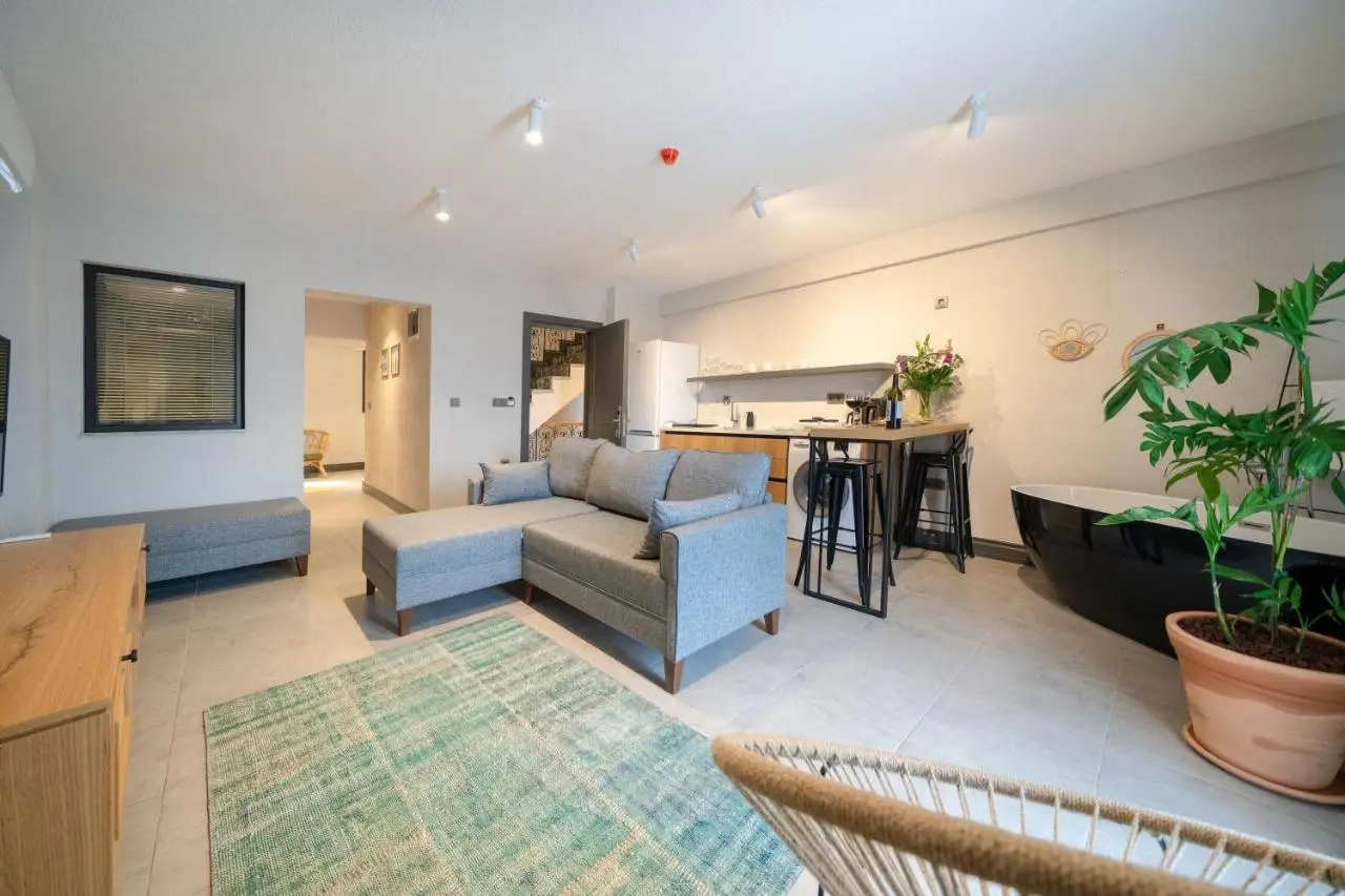 Reddoors Suites Sea View