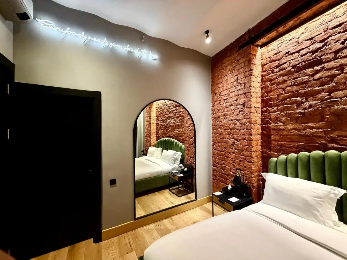 RUZ Hotels