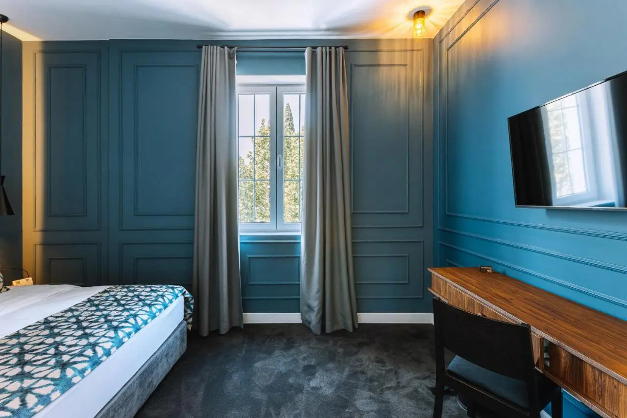 Hotel Twenties Tbilisi - Stay & Dine