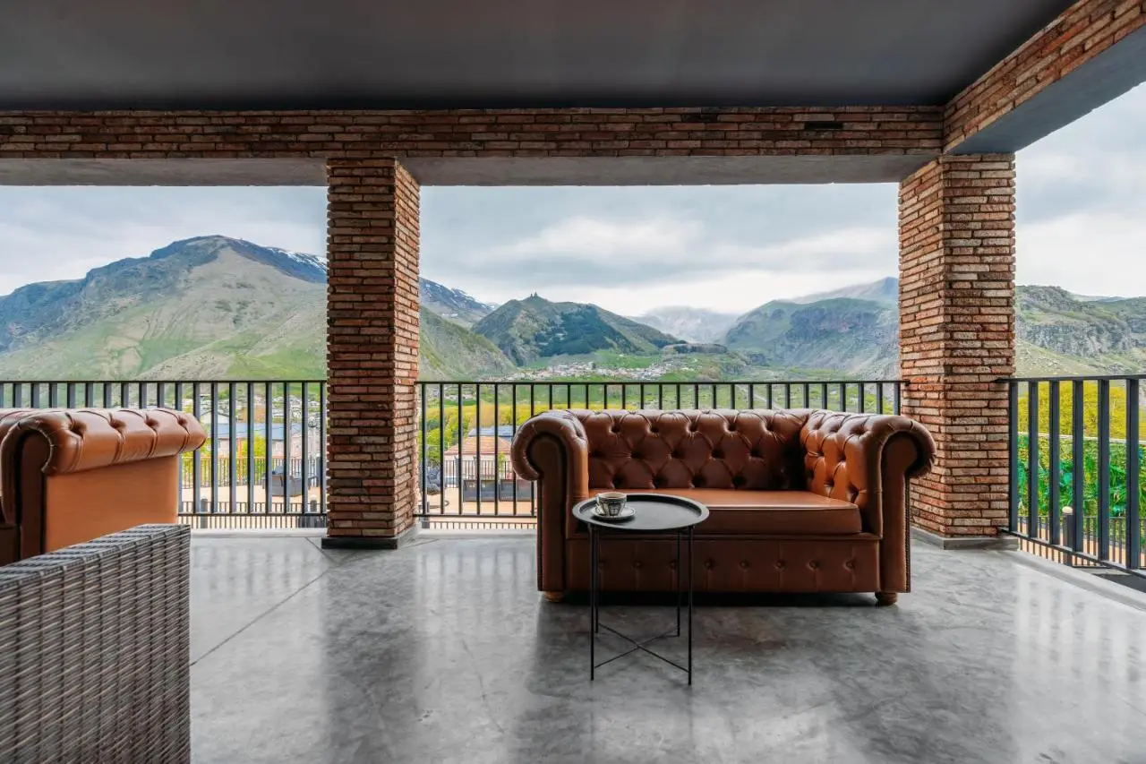 Hotel Memoir Kazbegi by DNT Group