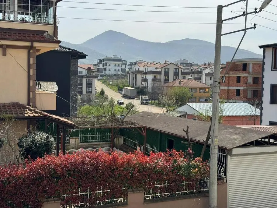 Elegant 3BR Izmit Apartments- Mountain View