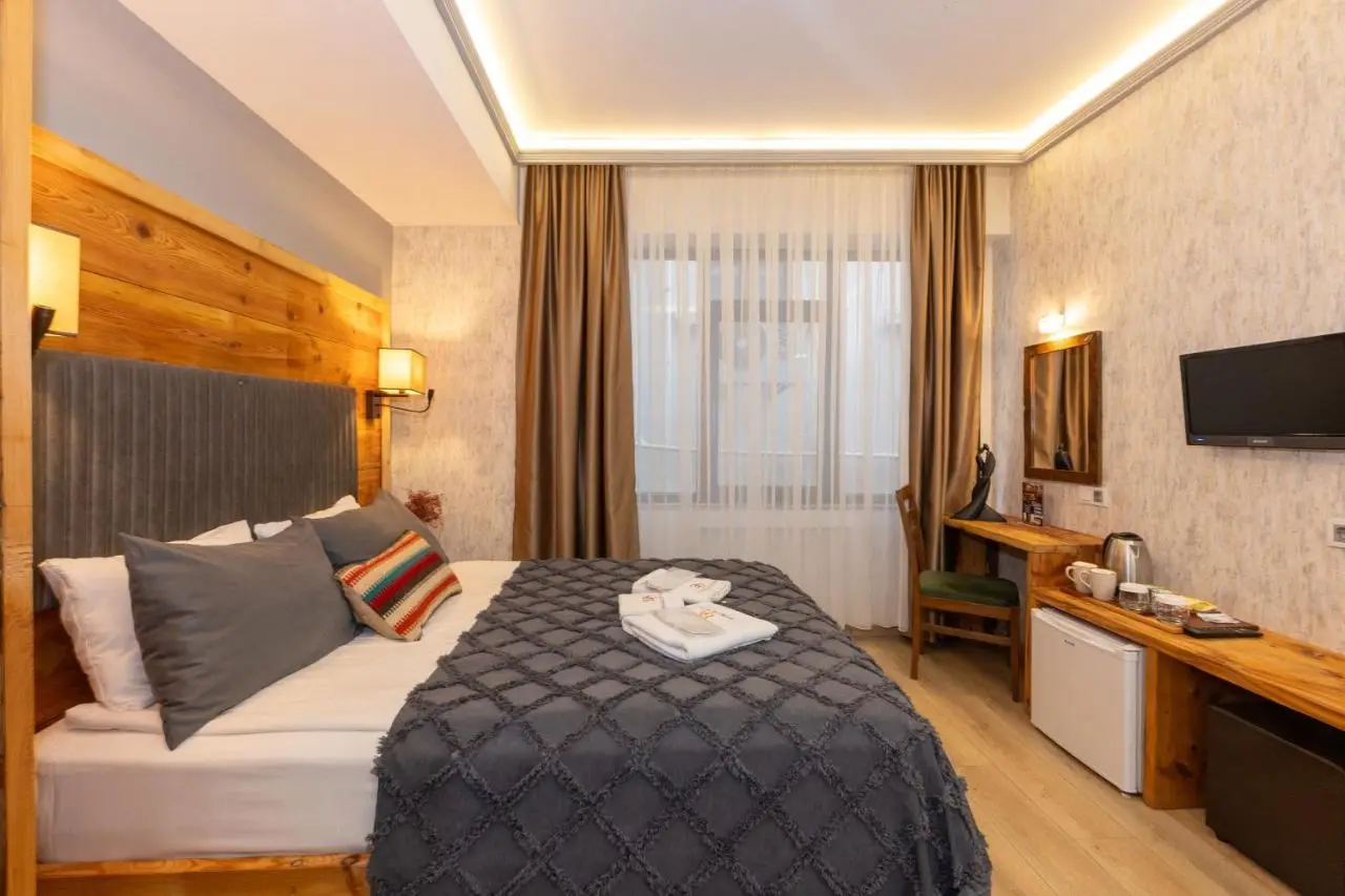 Double DD Hotel
