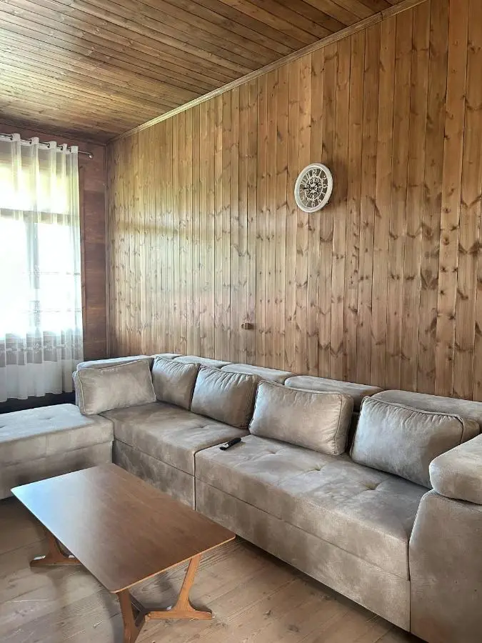 Villa Obcha - Whispering Vines Guesthouse