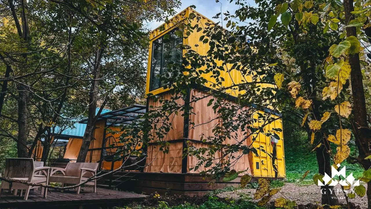Gipsy Village Park Hotel