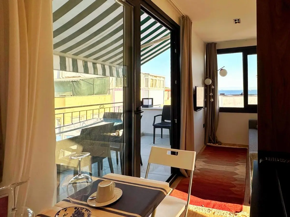 Sultan Pier Hotel