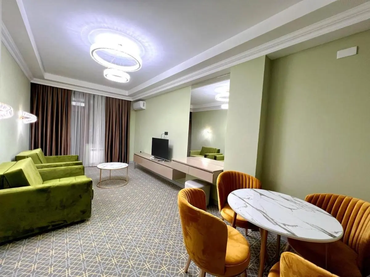 Alison Boulevard Hotel
